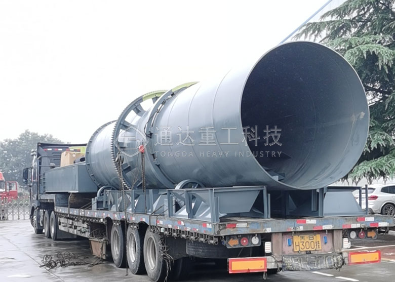 安徽攪齒有機肥造粒機發(fā)貨現(xiàn)場 安徽攪齒有機肥造粒機發(fā)貨現(xiàn)場